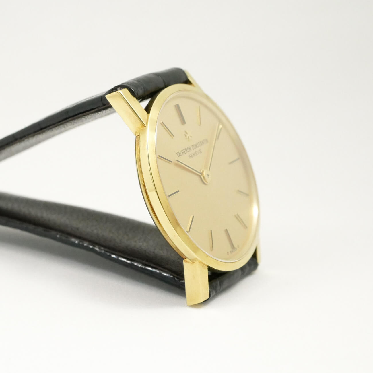 VACHERON & CONSTANTIN ROUND MODEL