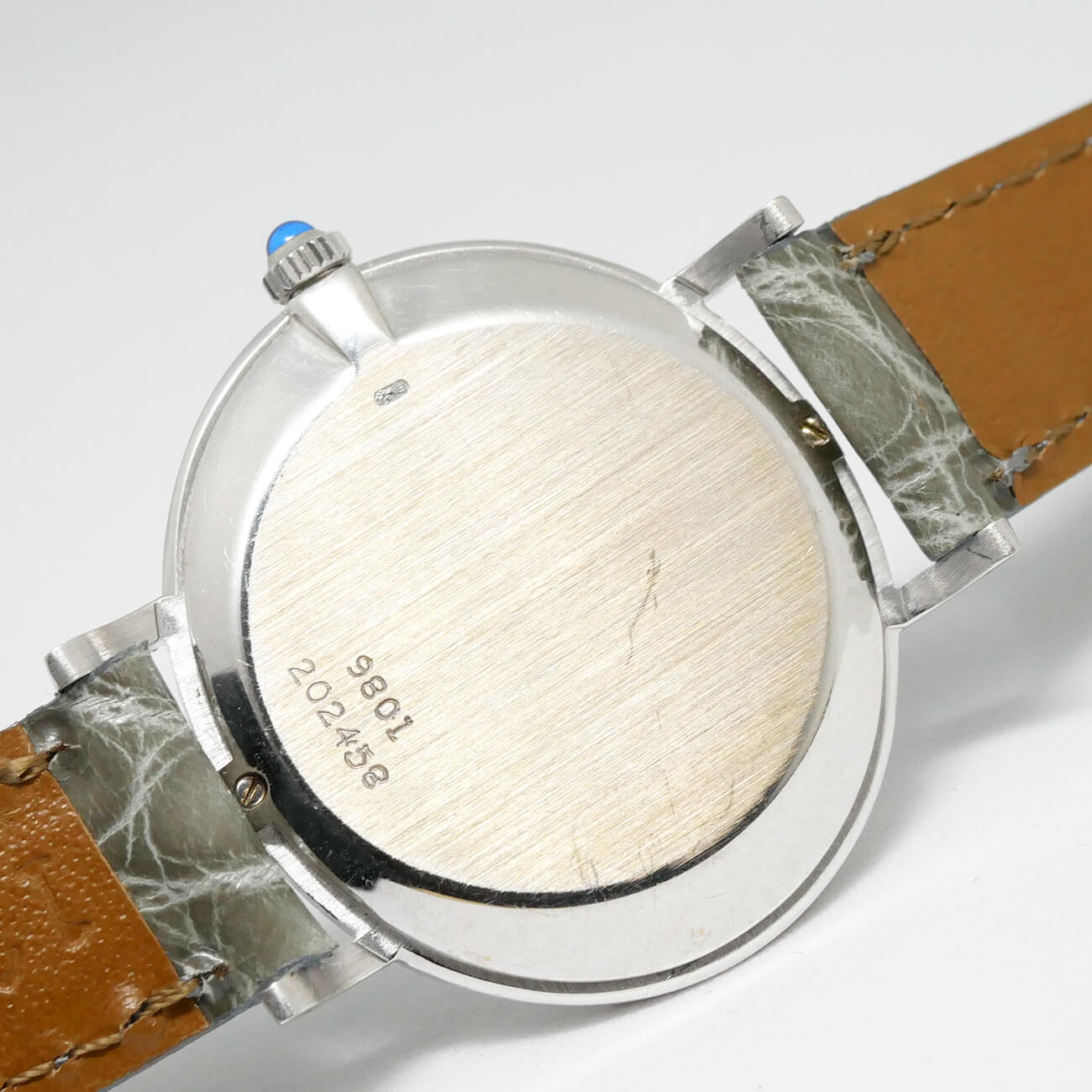 PIAGET ROUND MODEL