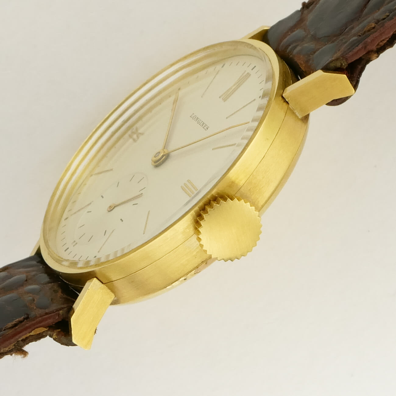 LONGINES ROUND MODEL 