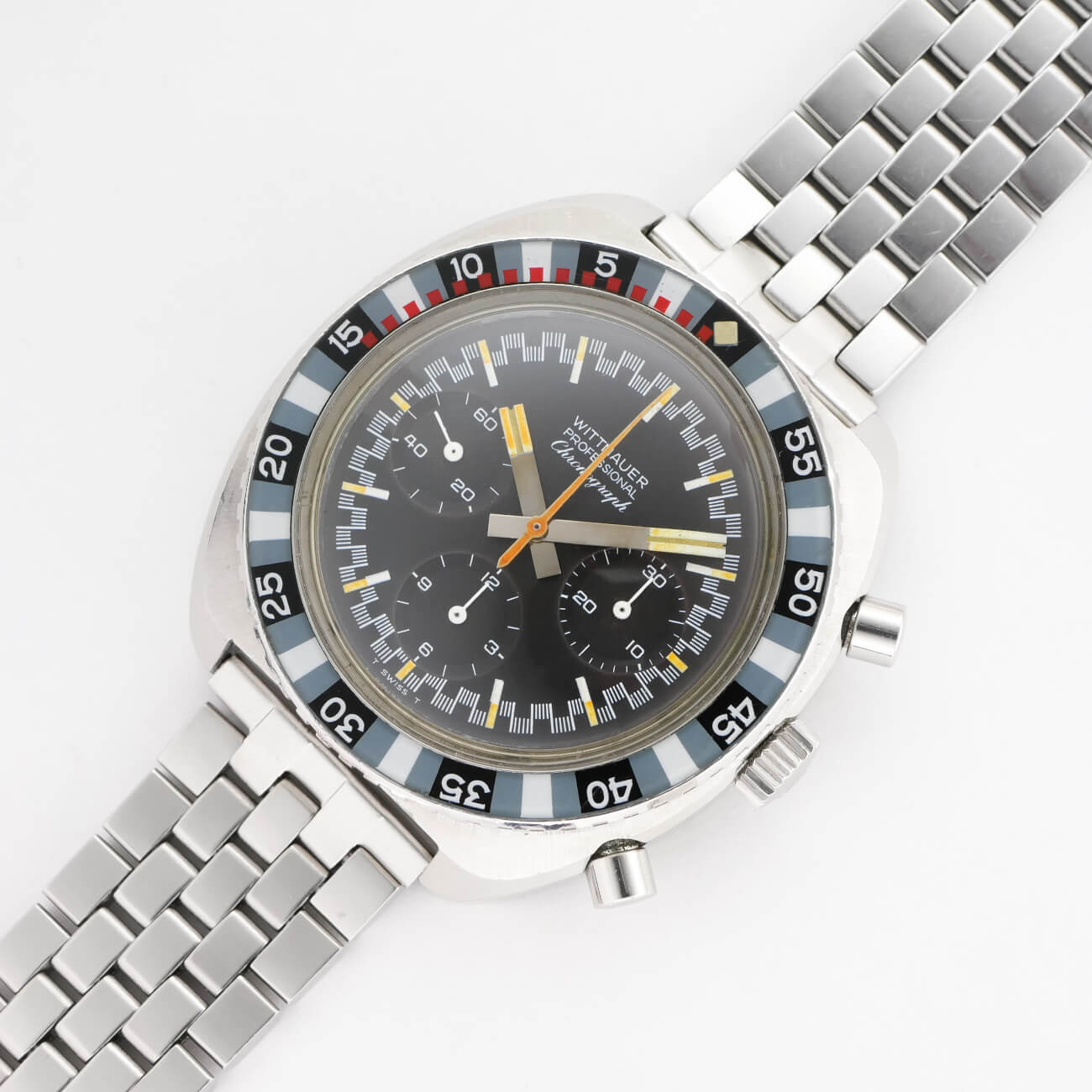 WITTNAUER PROFESSIONAL CHRONOGRAPH