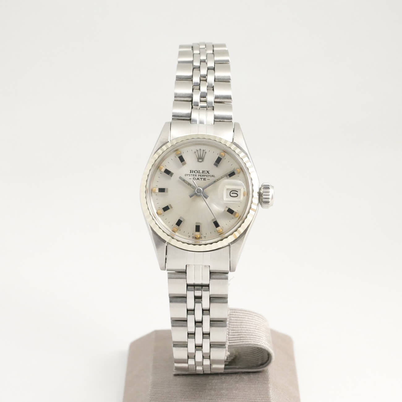 ROLEX OYSTER PERPETUAL DATE