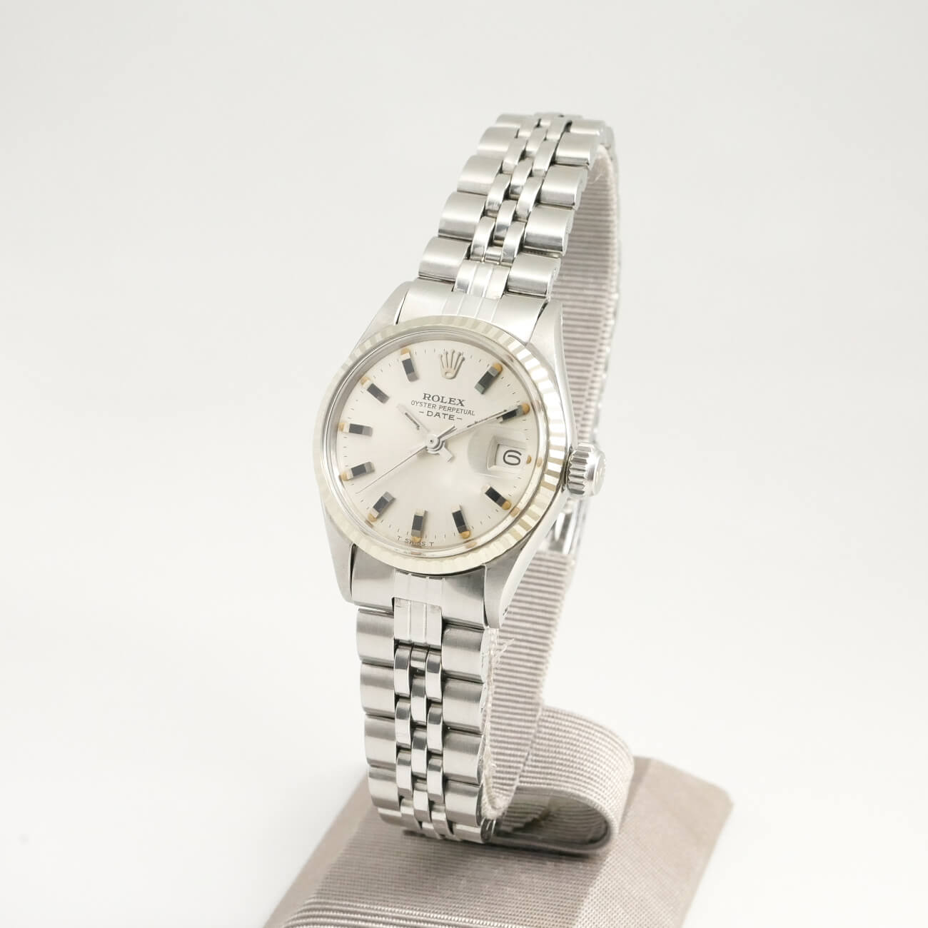ROLEX OYSTER PERPETUAL DATE