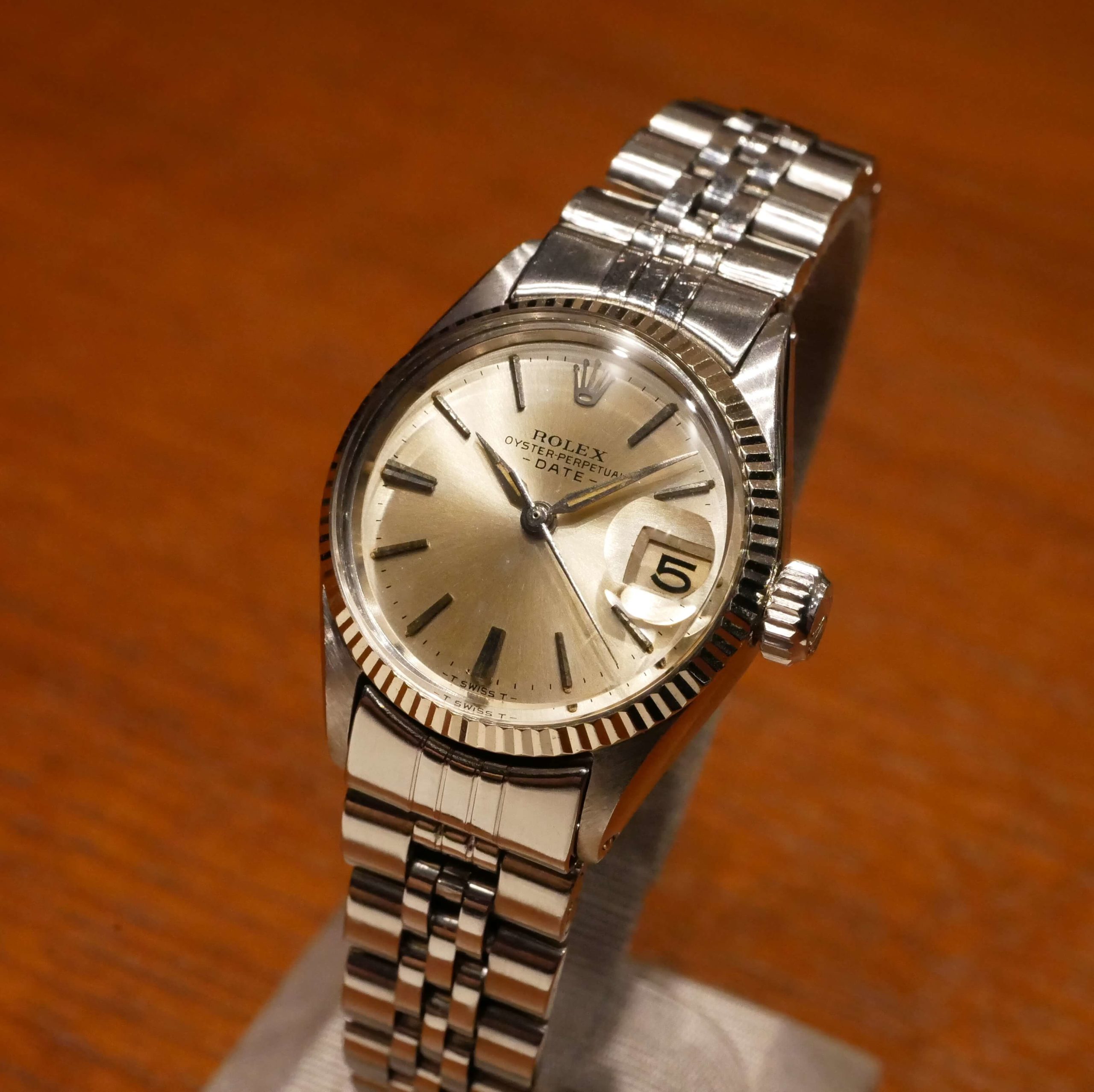 ROLEX OYSTER PERPETUAL DATE 