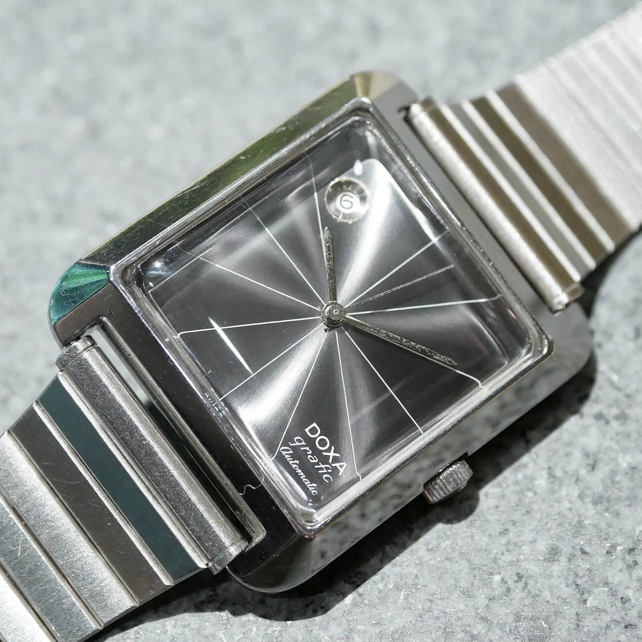 DOXA GRAFIC