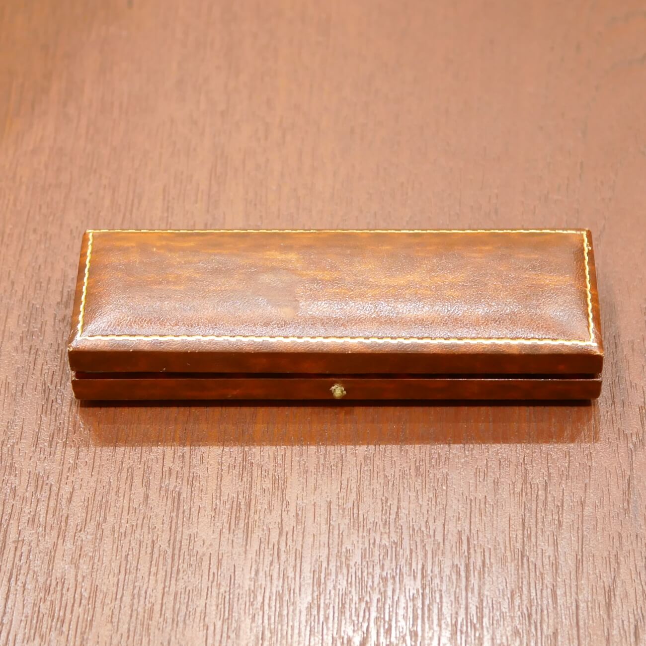 LEMANIA ROUND MODEL