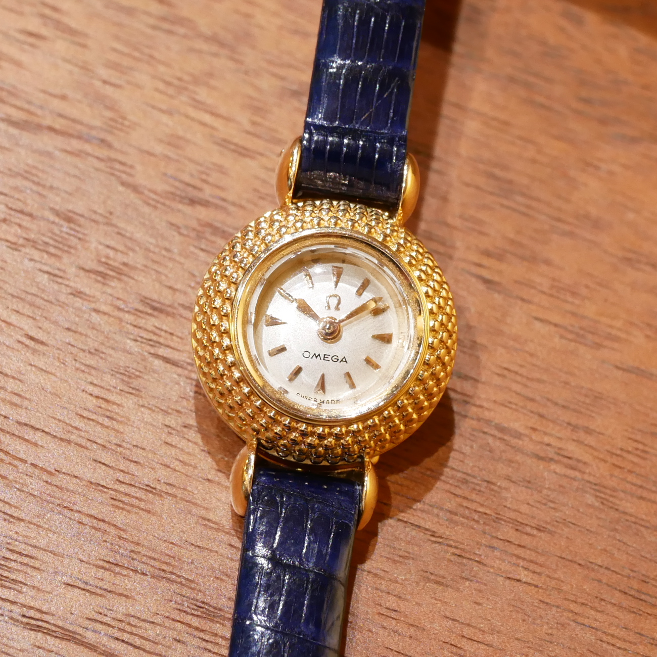 OMEGA BACK WIND