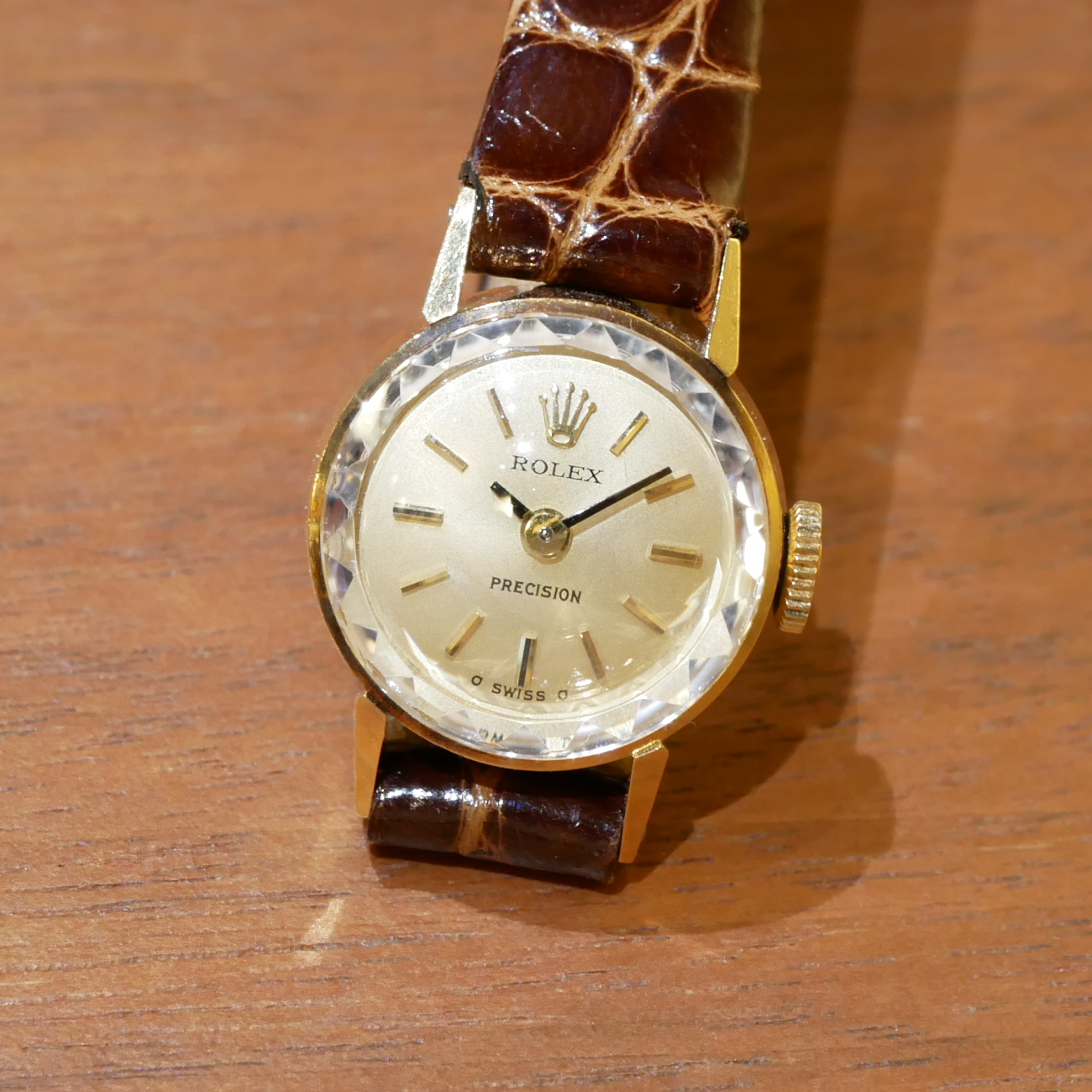 ROLEX ROUND MODEL