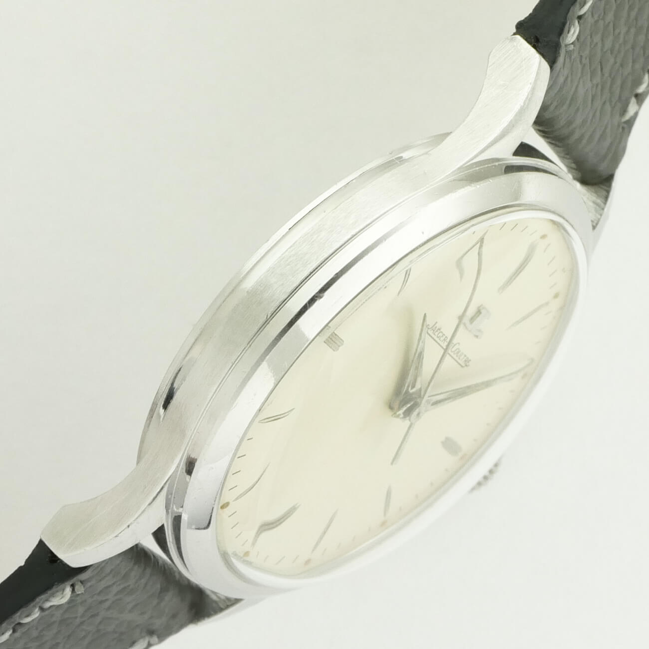 JAEGER LECOULTRE ROUND MODEL