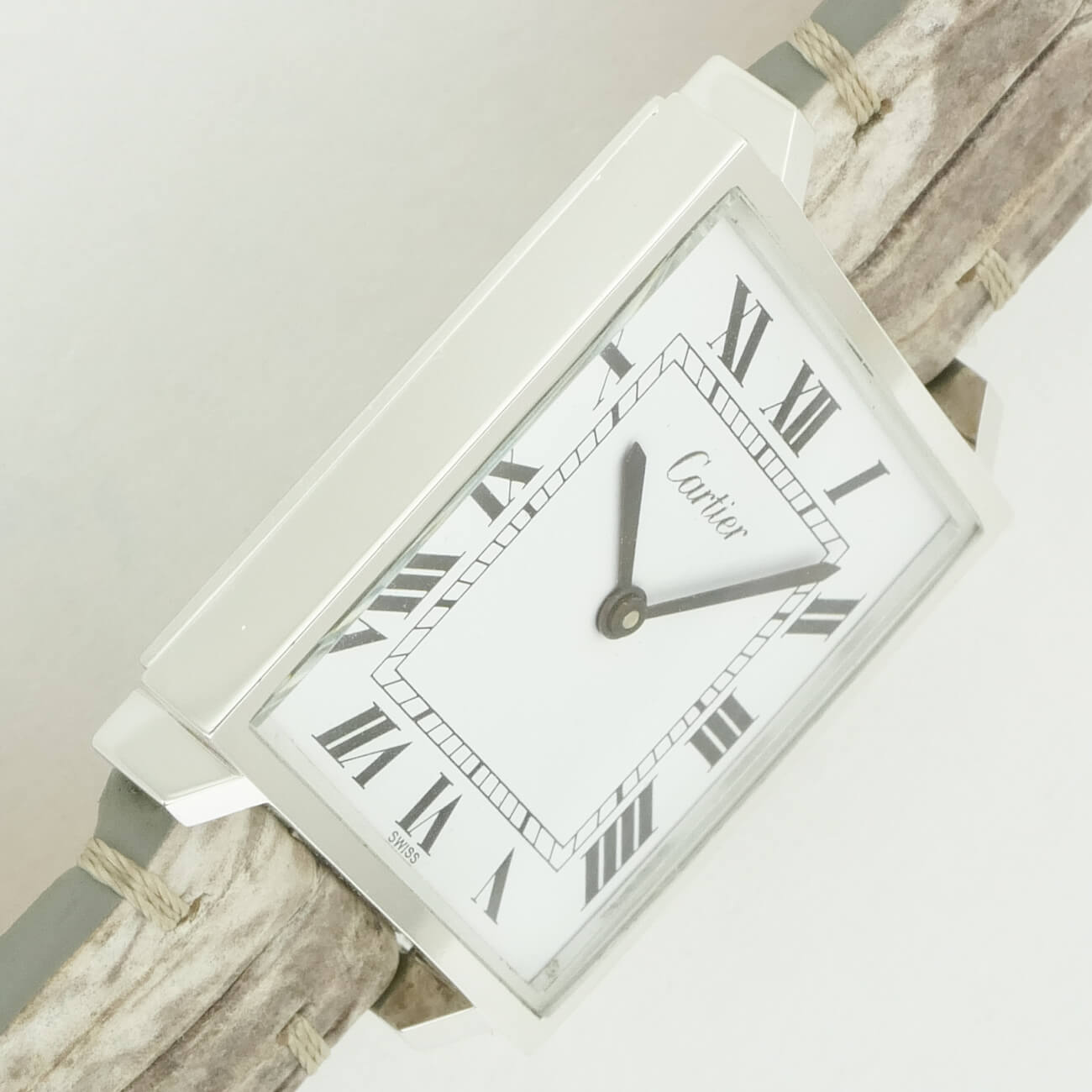 CARTIER PRE MUST