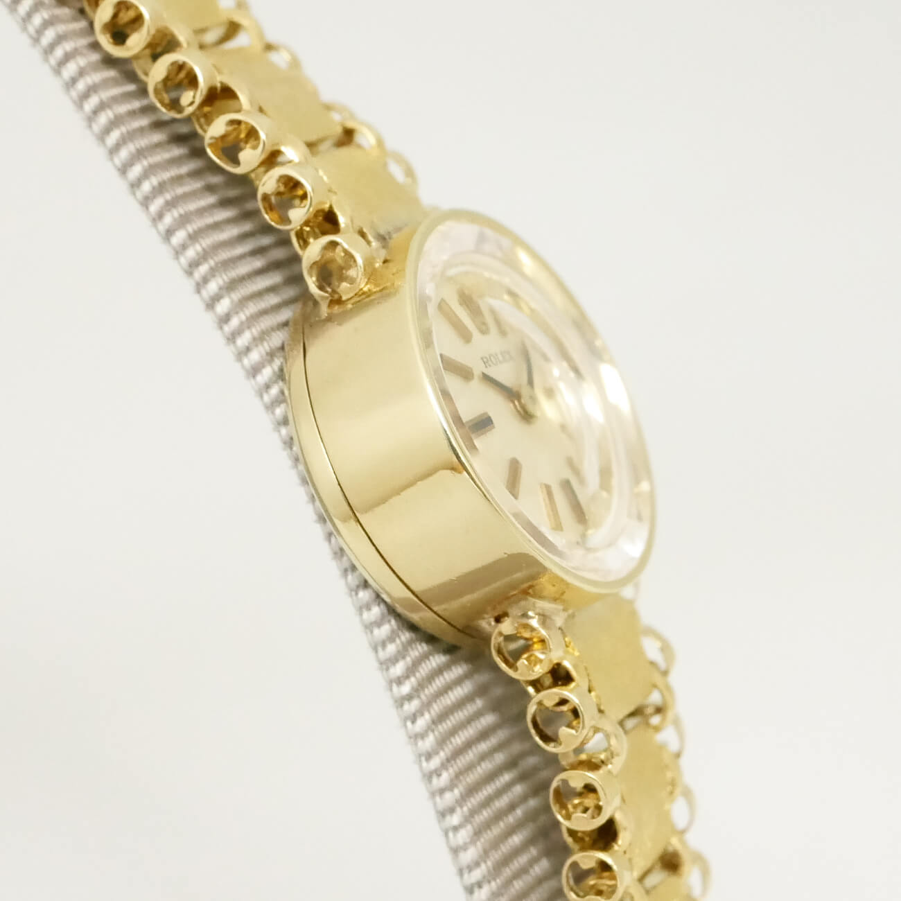ROLEX ROUND MODEL