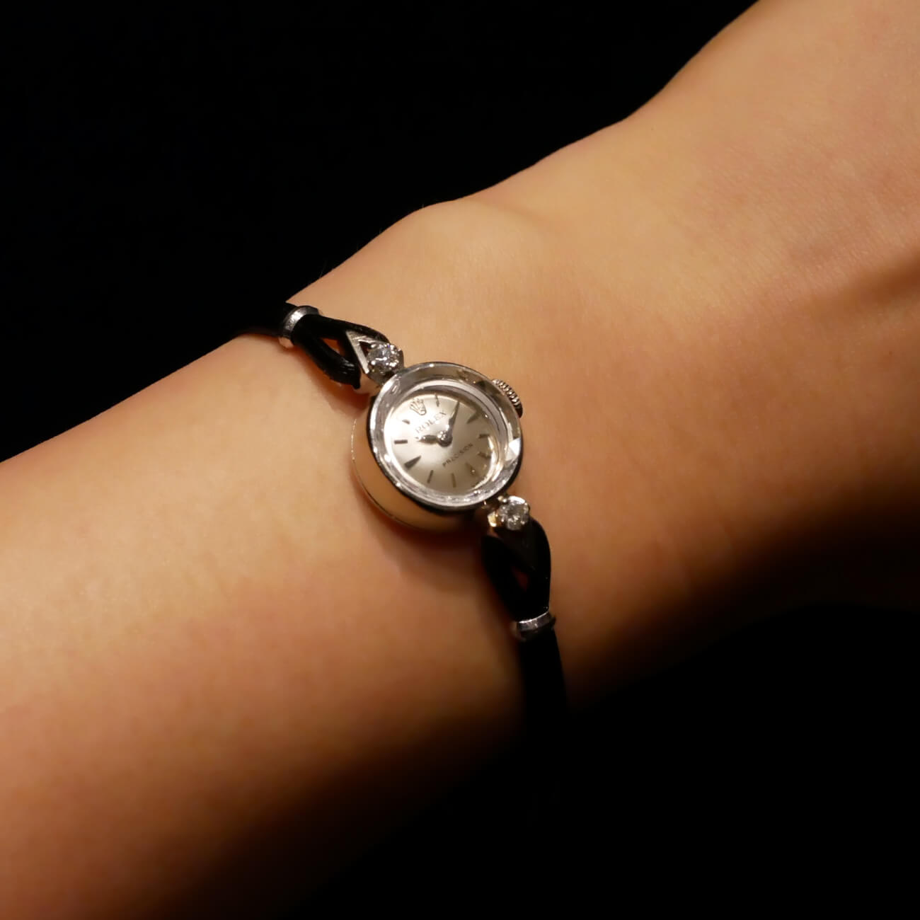 ROLEX ROUND MODEL