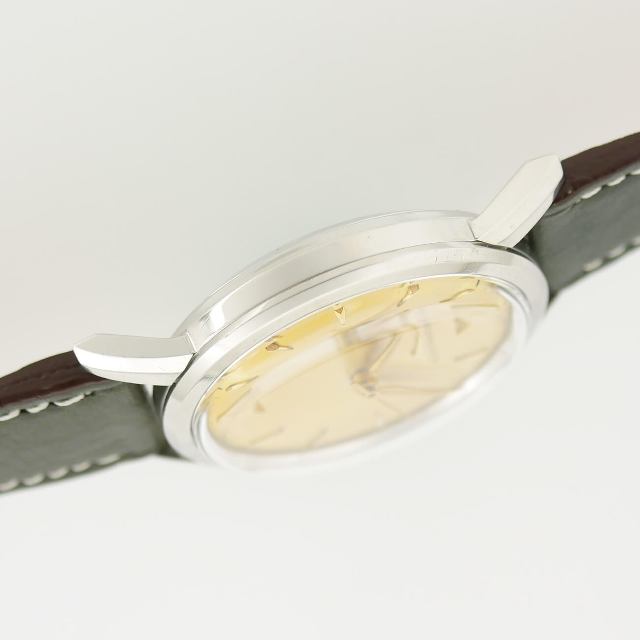 LONGINES ROUND MODEL