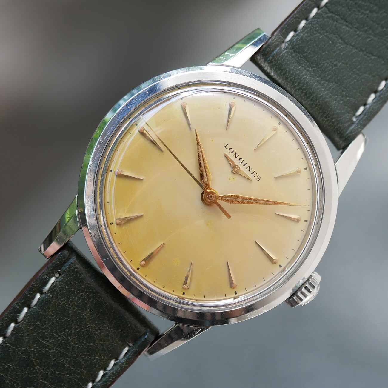 LONGINES ROUND MODEL