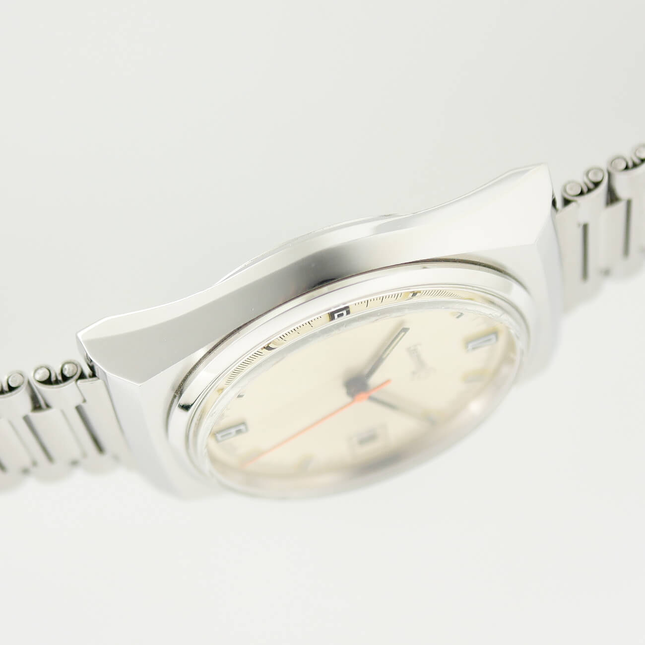 EBERHARD ROUND MODEL