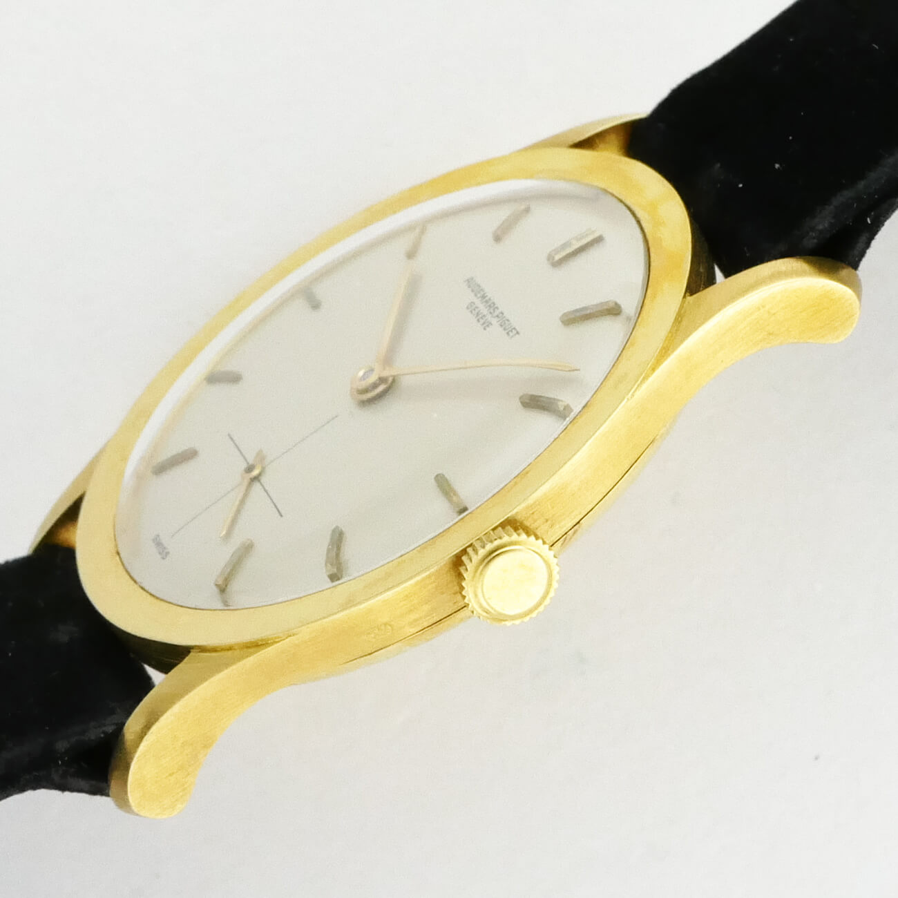 AUDEMARS PIGUET ROUND MODEL