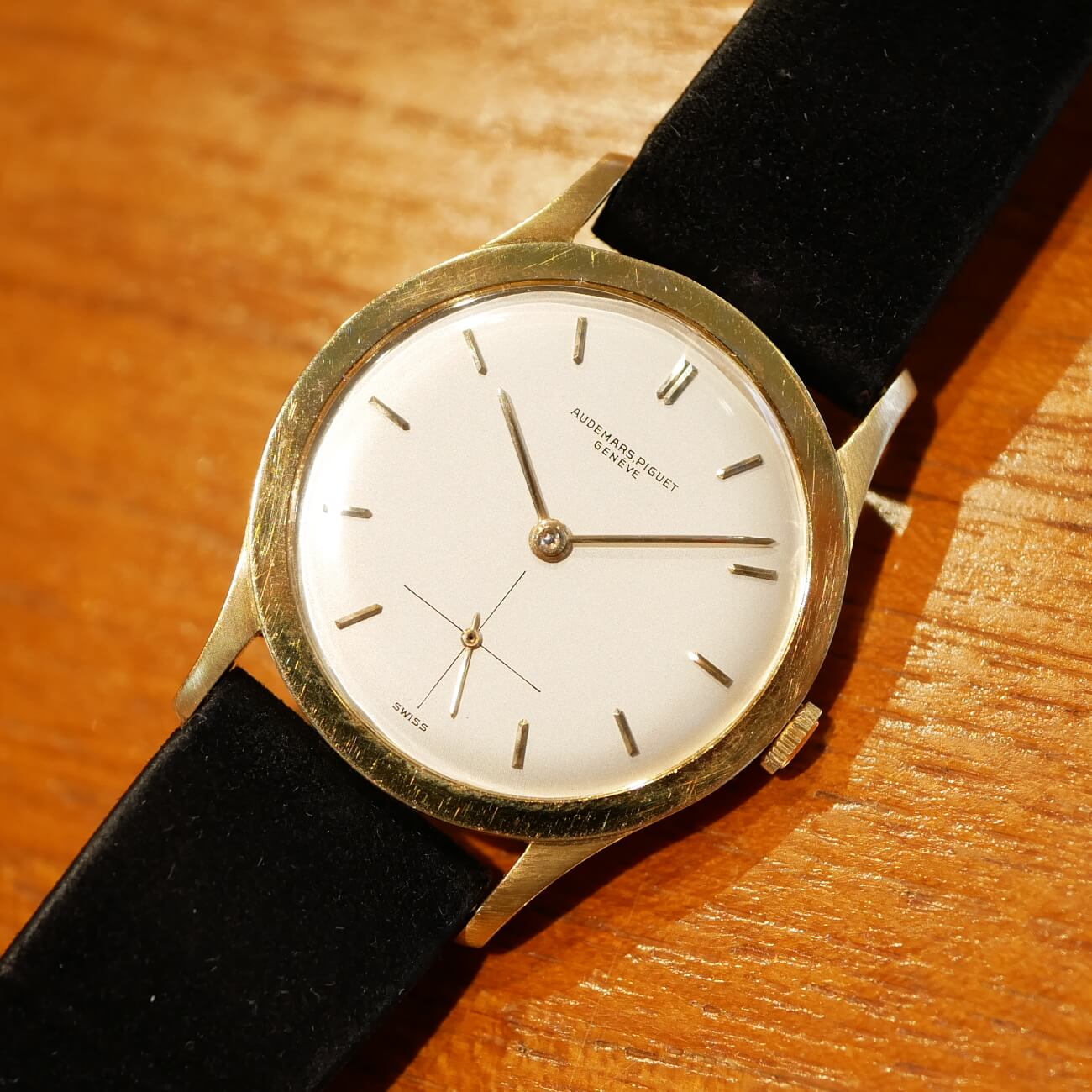 AUDEMARS PIGUET ROUND MODEL