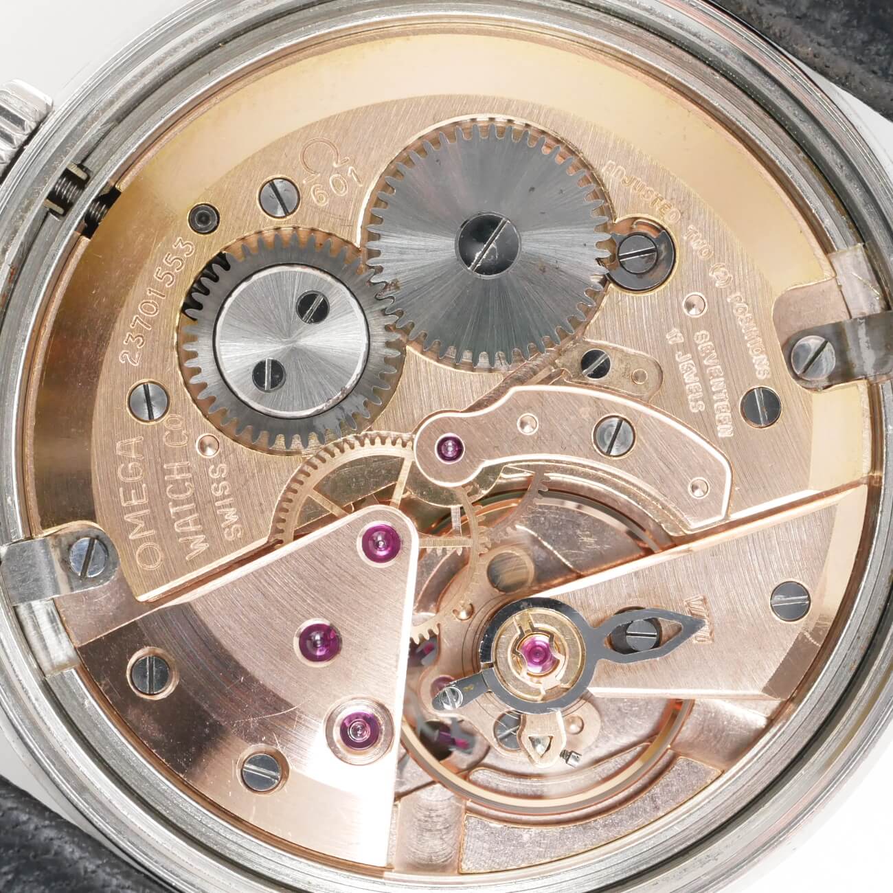 OMEGA SEAMASTER 600