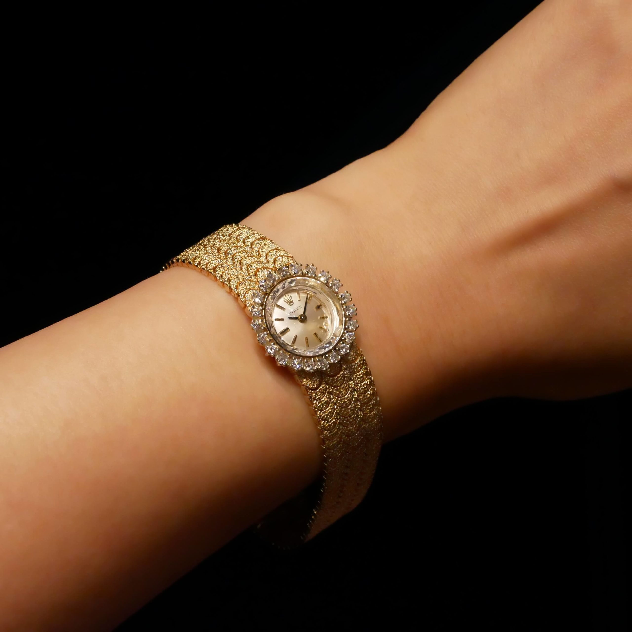 ROLEX ROUND MODEL