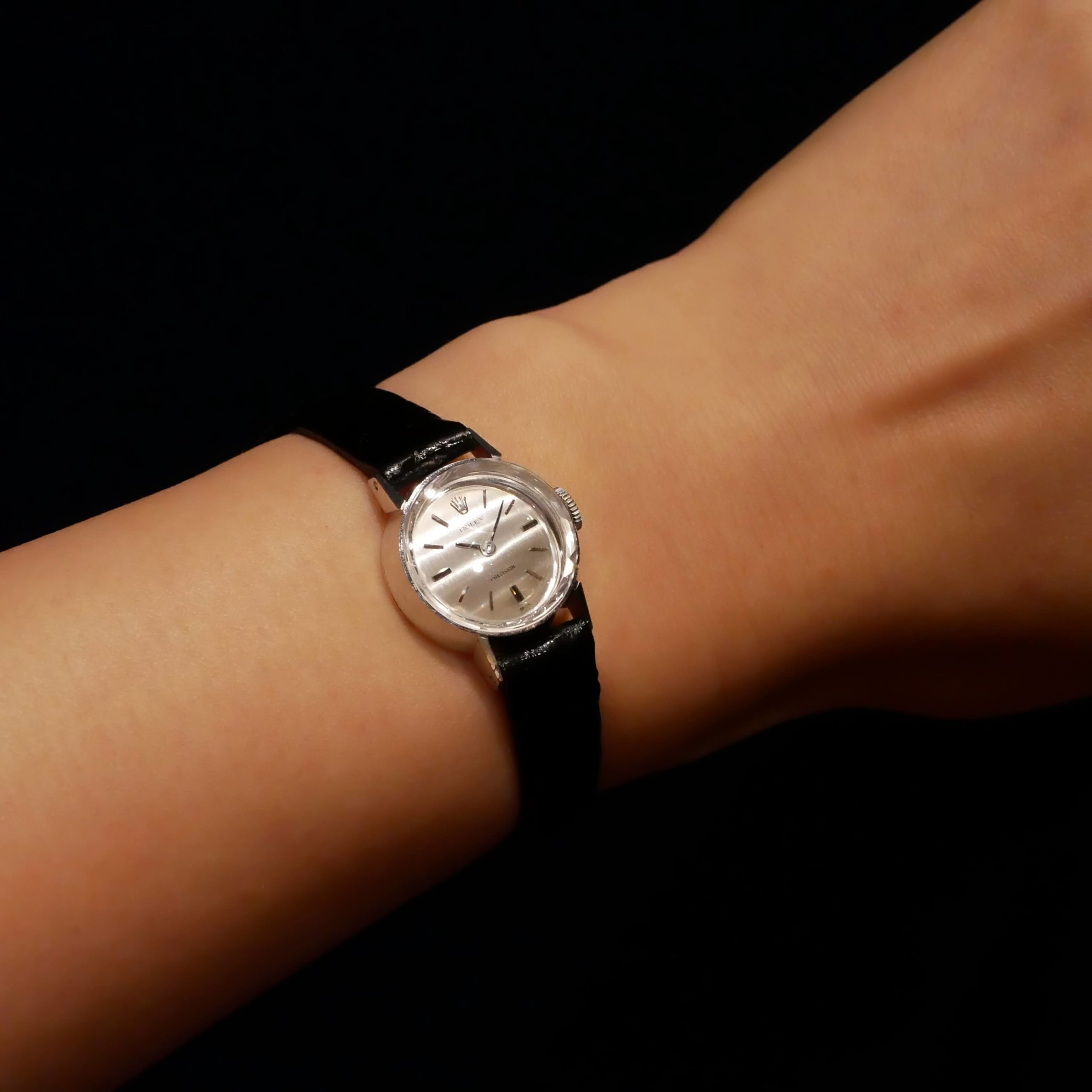 ROLEX ROUND MODEL