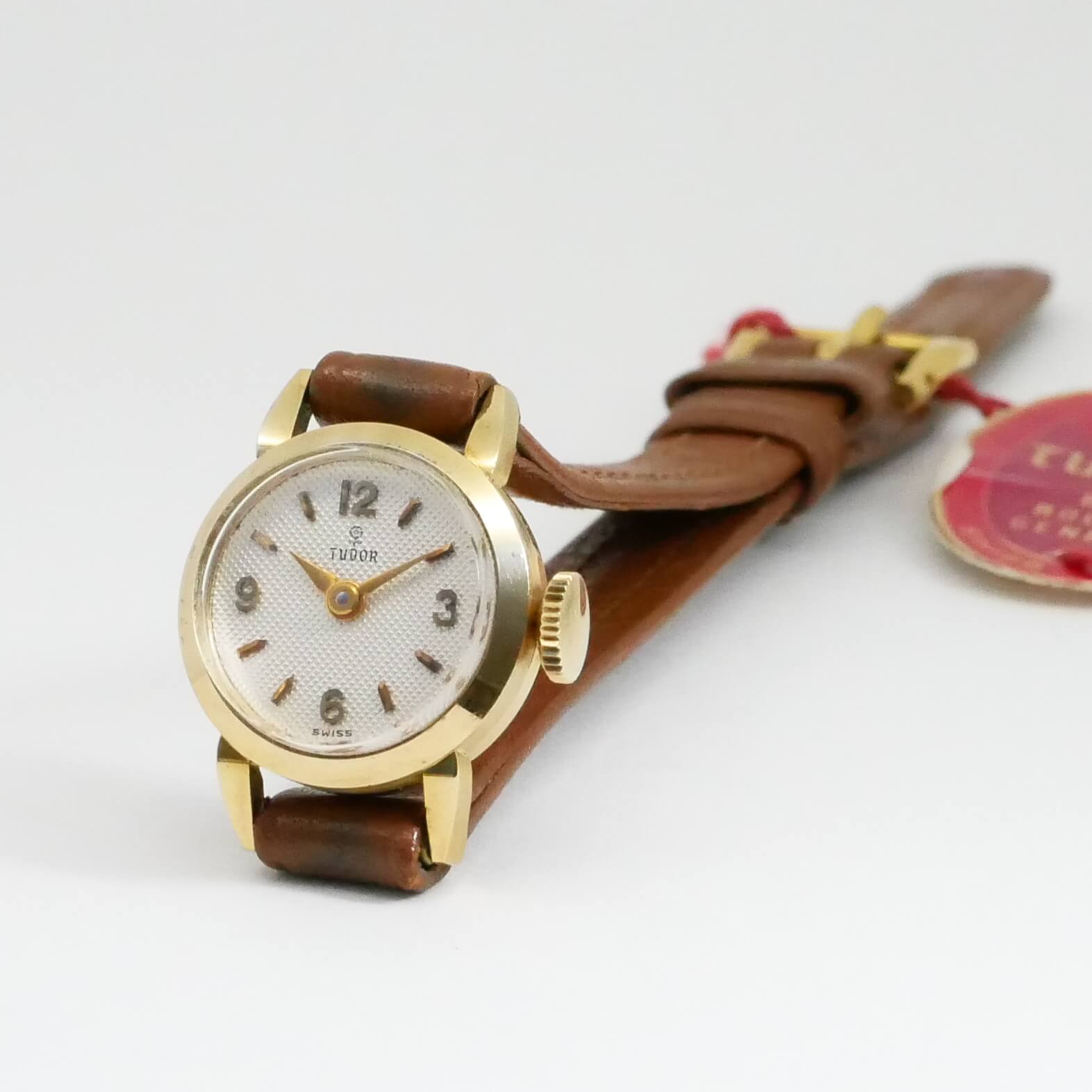 TUDOR ROUND MODEL