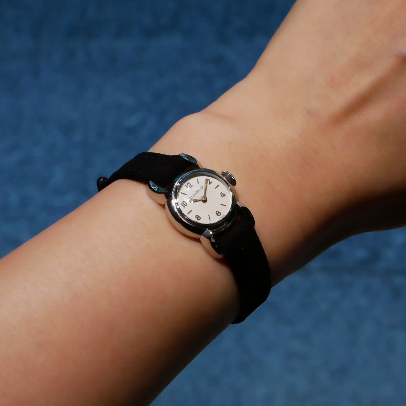 JAEGER LECOULTRE ROUND MODEL 