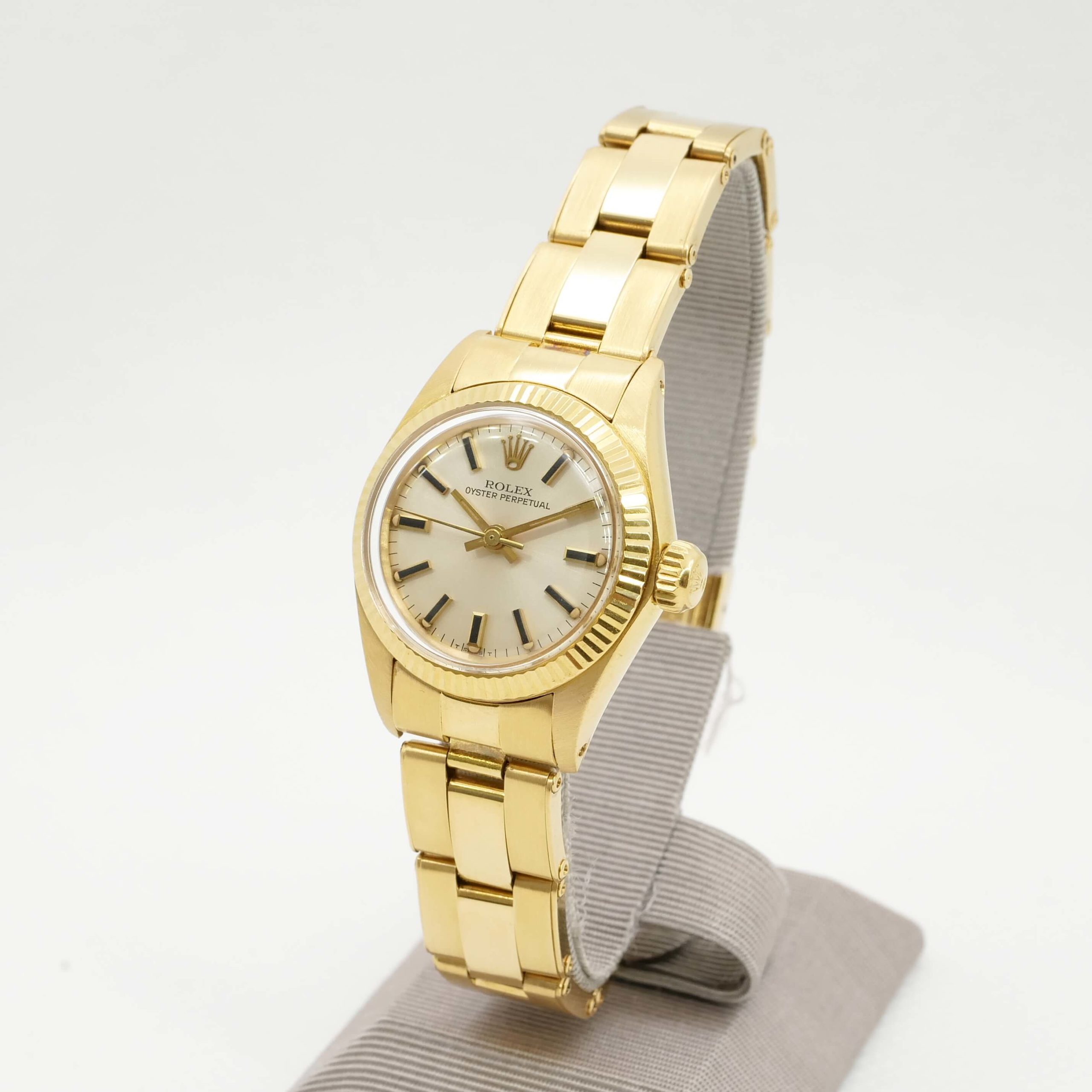 ROLEX OYSTER PERPETUAL
