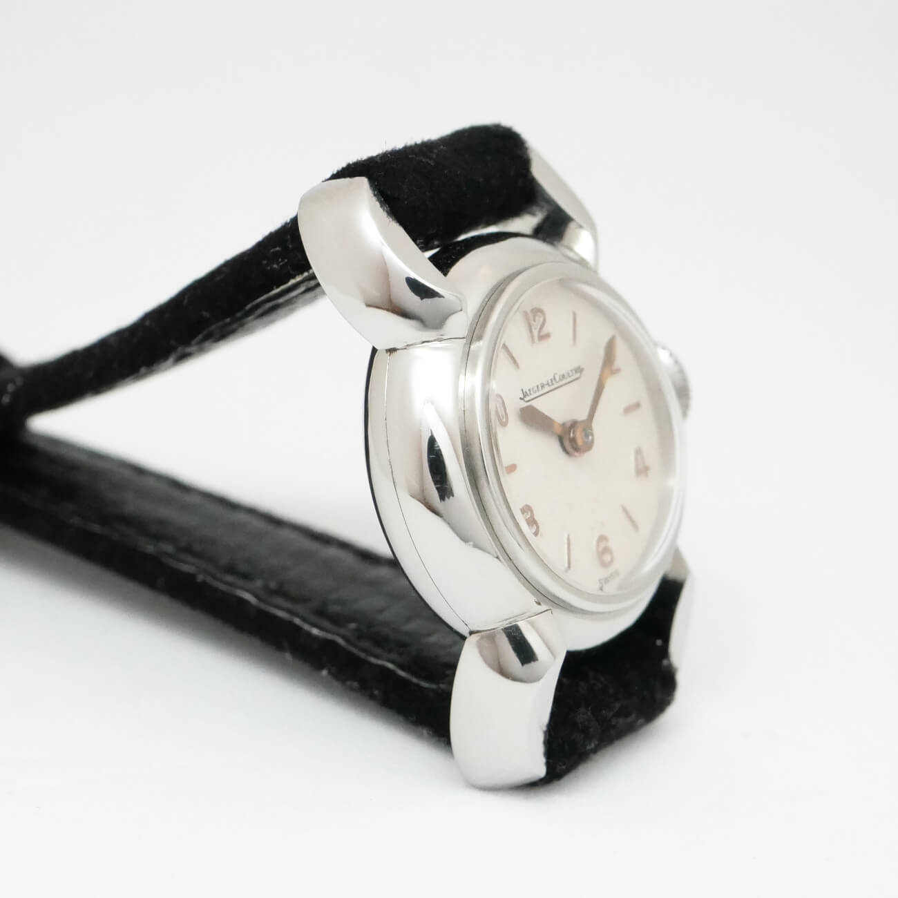 JAEGER LECOULTRE ROUND MODEL 