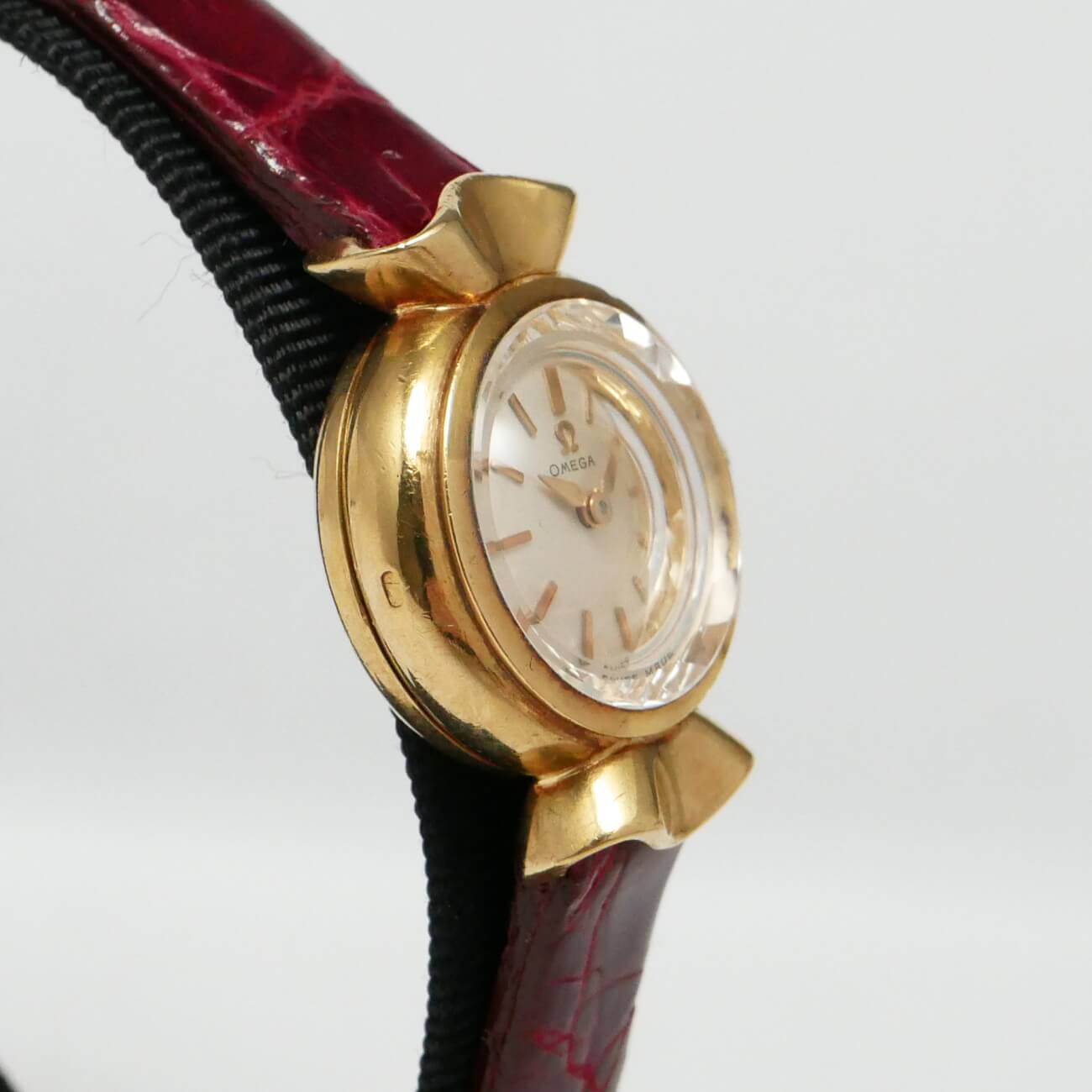 OMEGA ROUND MODEL