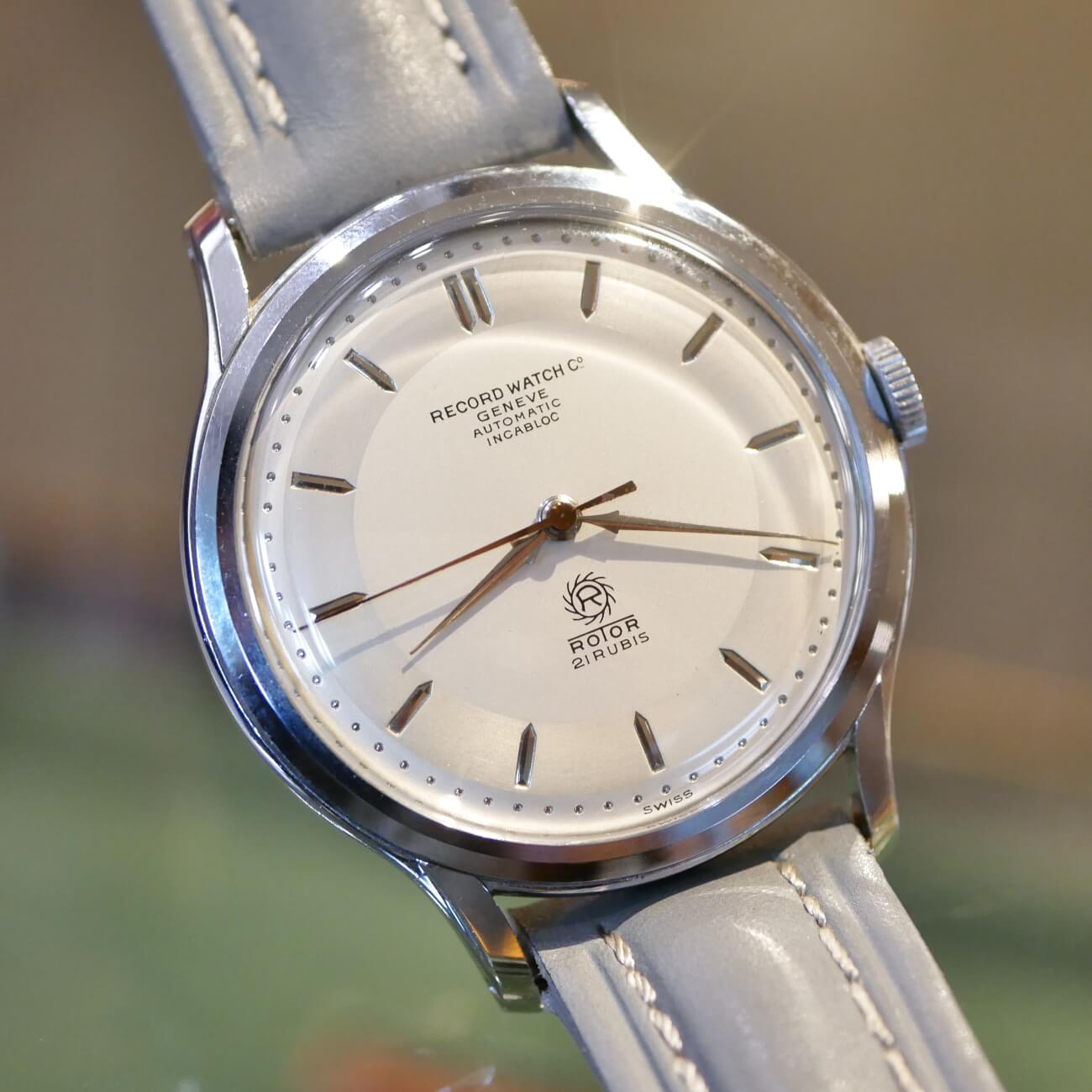 RECORD ROUND MODEL N.O.S