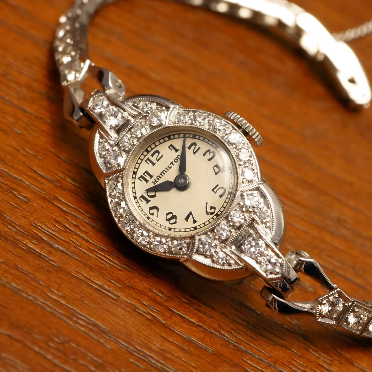 HAMILTON ROUND MODEL