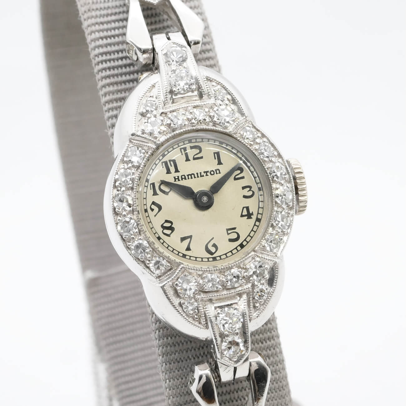 HAMILTON ROUND MODEL