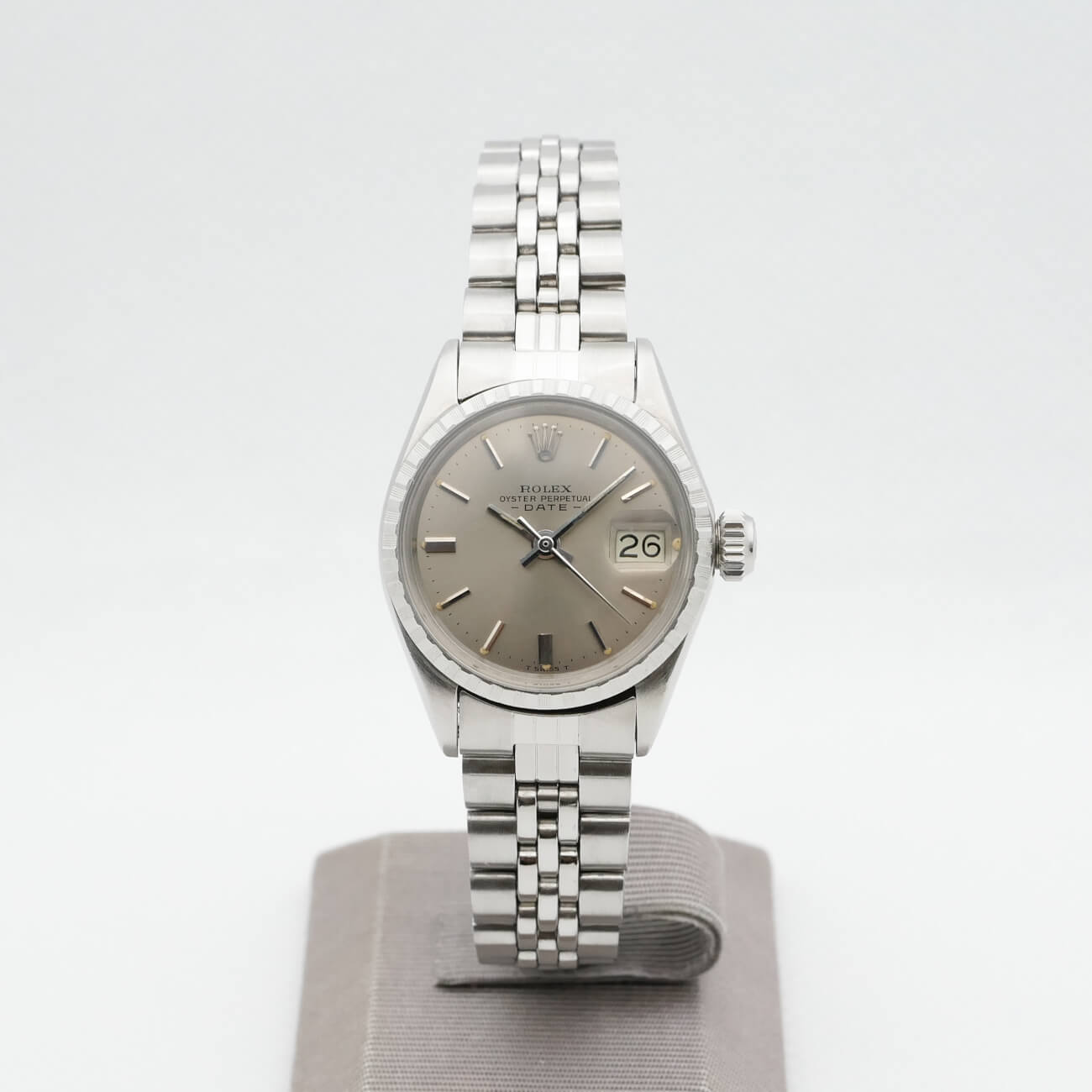 ROLEX OYSTER PERPETUAL DATE