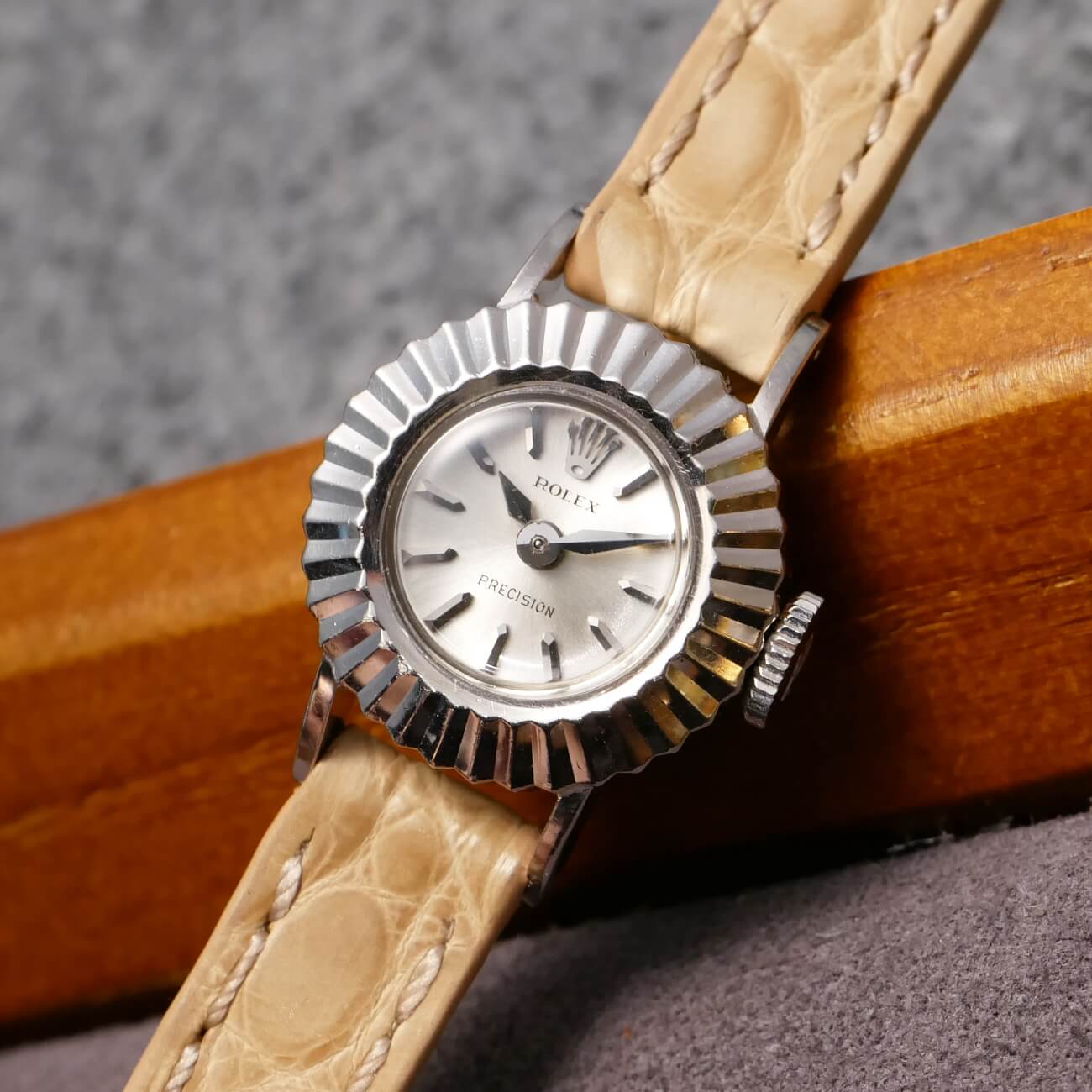 ROLEX ROUND MODEL