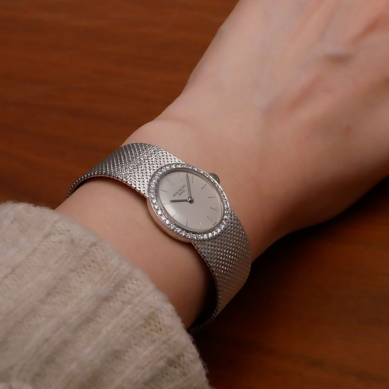 PATEK PHILIPPE ROUND MODEL