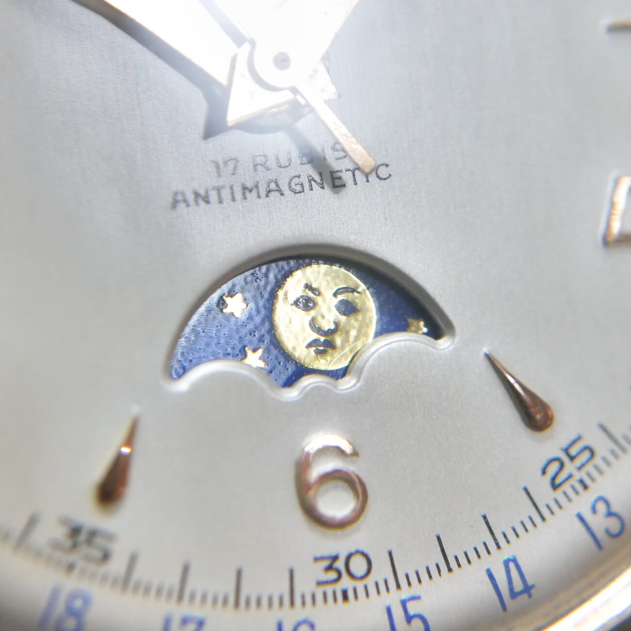 AGIR WATCH TRIPLE CALENDAR MOON PHASE