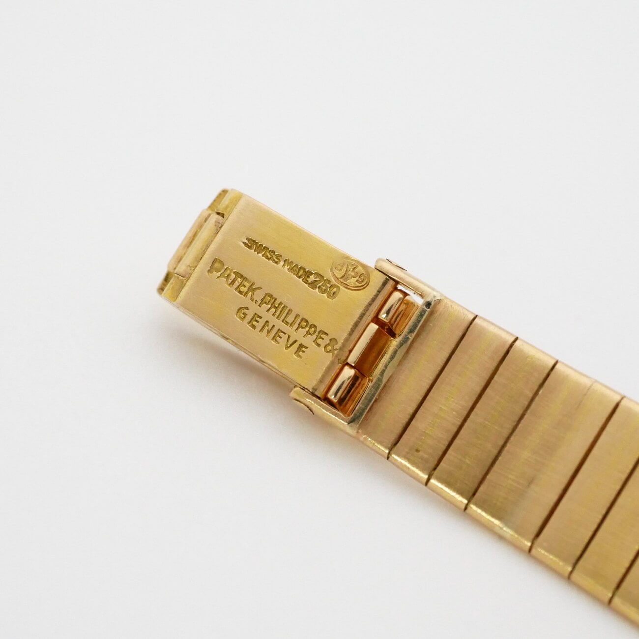 PATEK PHILIPPE ROUND MODEL