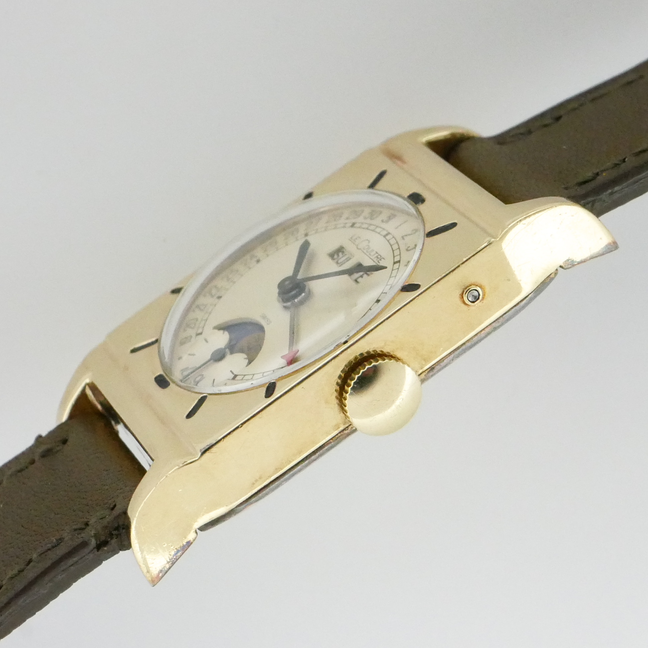 LE COULTRE TRIPLE CALENDAR MOONPHASE