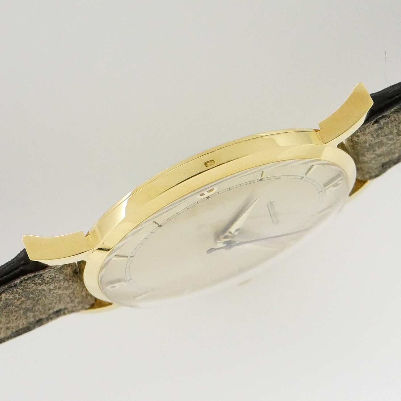 JAEGER LECOULTRE ROUND MODEL