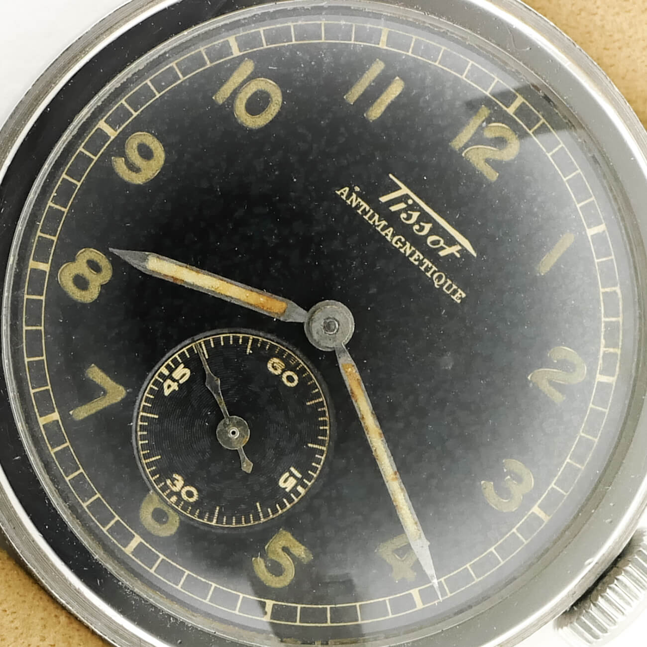 TISSOT ROUND MODEL