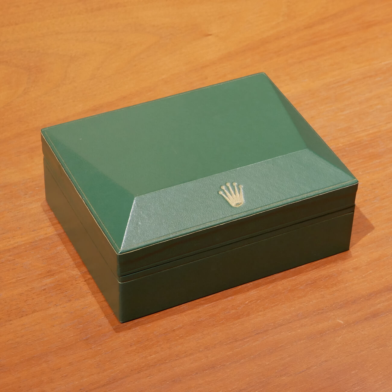 ROLEX OYSTER PERPETUAL DATE