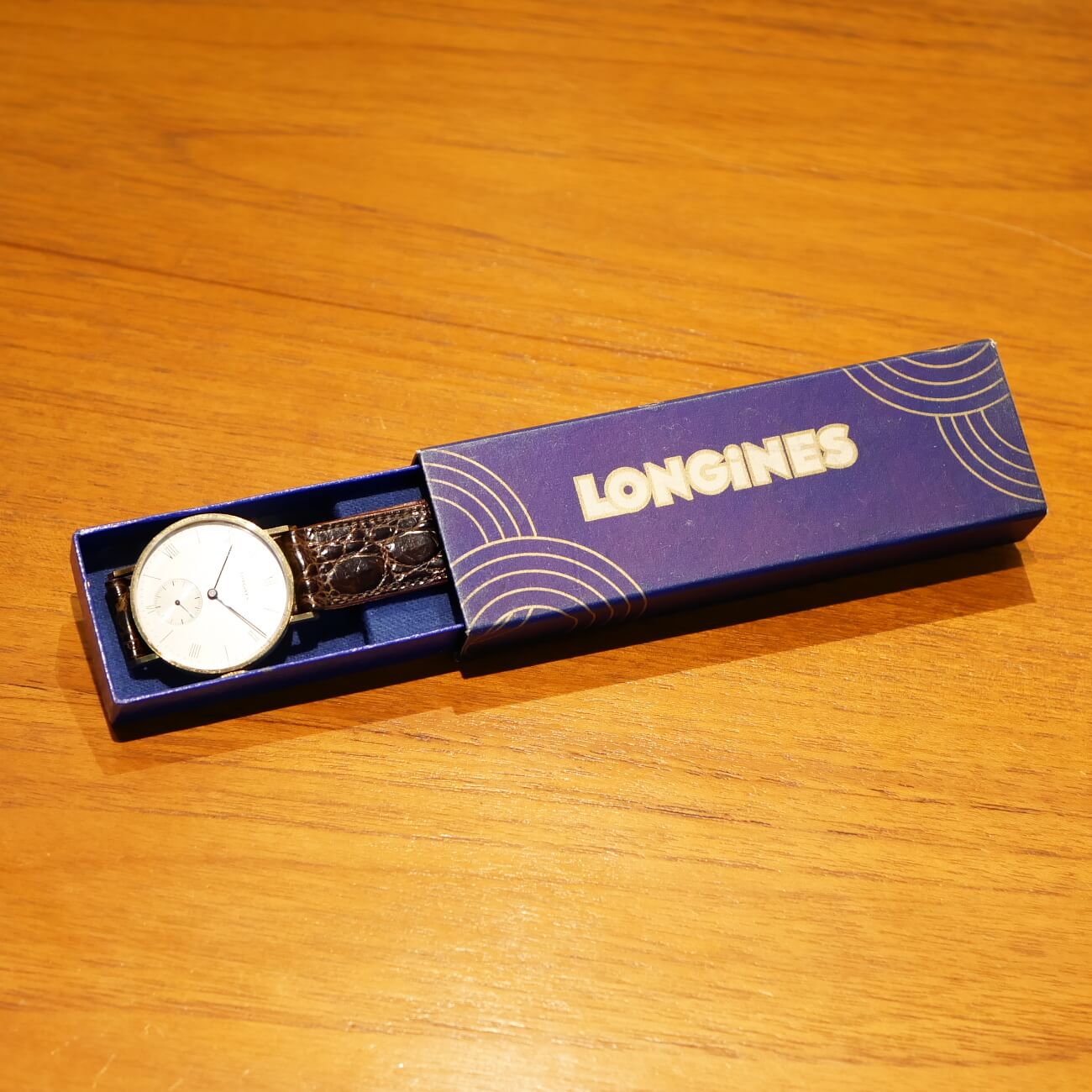 LONGINES ROUND MODEL 