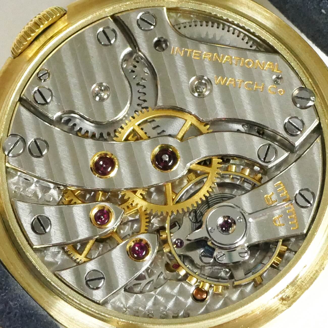 IWC ROUND MODEL