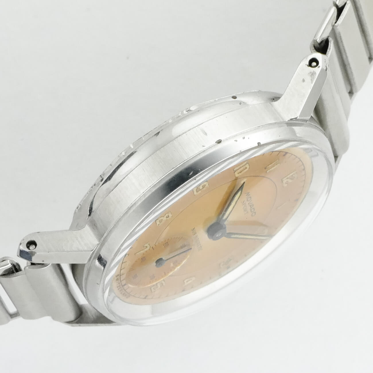 MOVADO ROUND MODEL