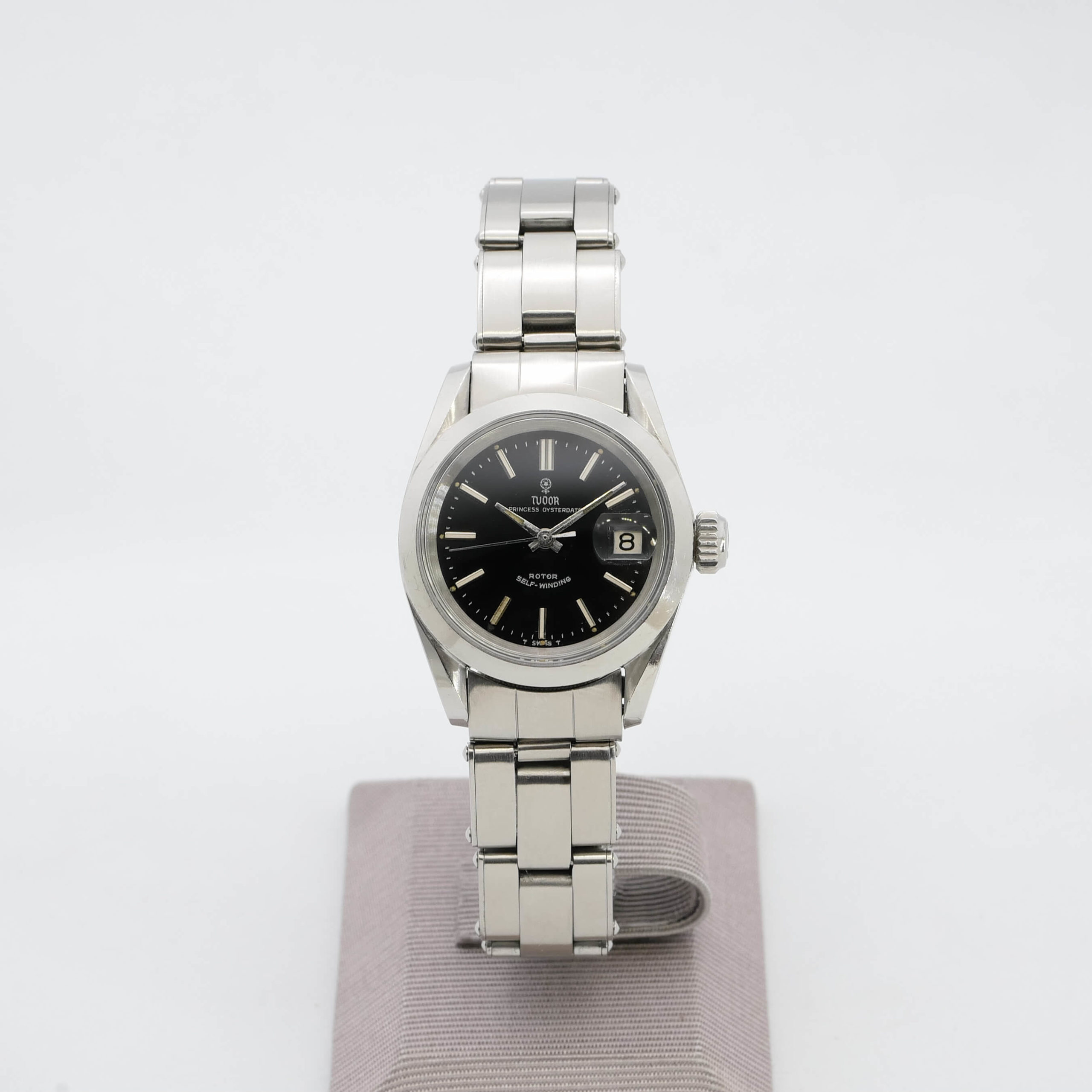 TUDOR PRINCESS OYSTERDATE