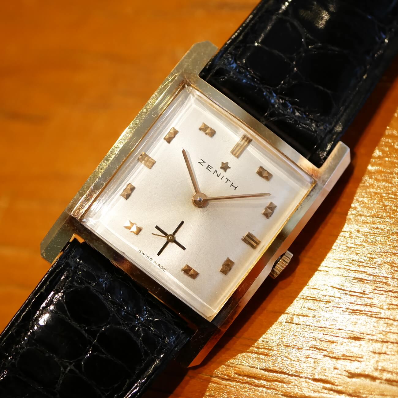 ZENITH RECTANGLE MODEL N.O.S