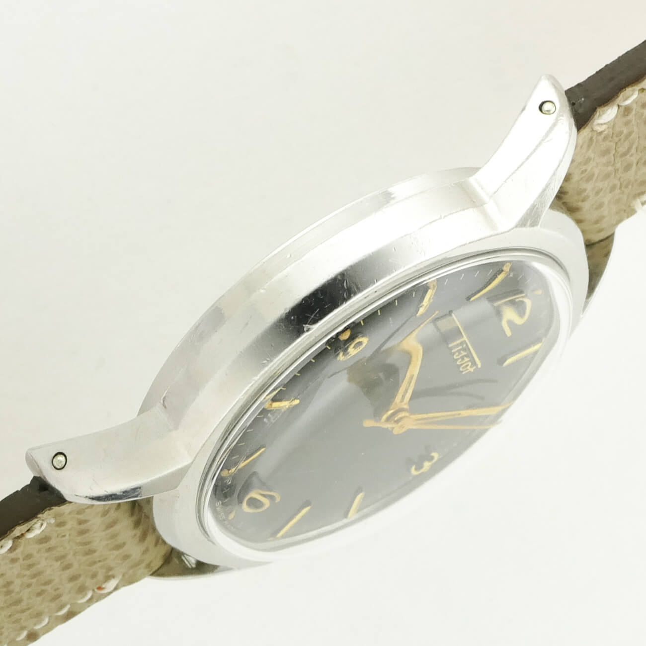 TISSOT ROUND MODEL