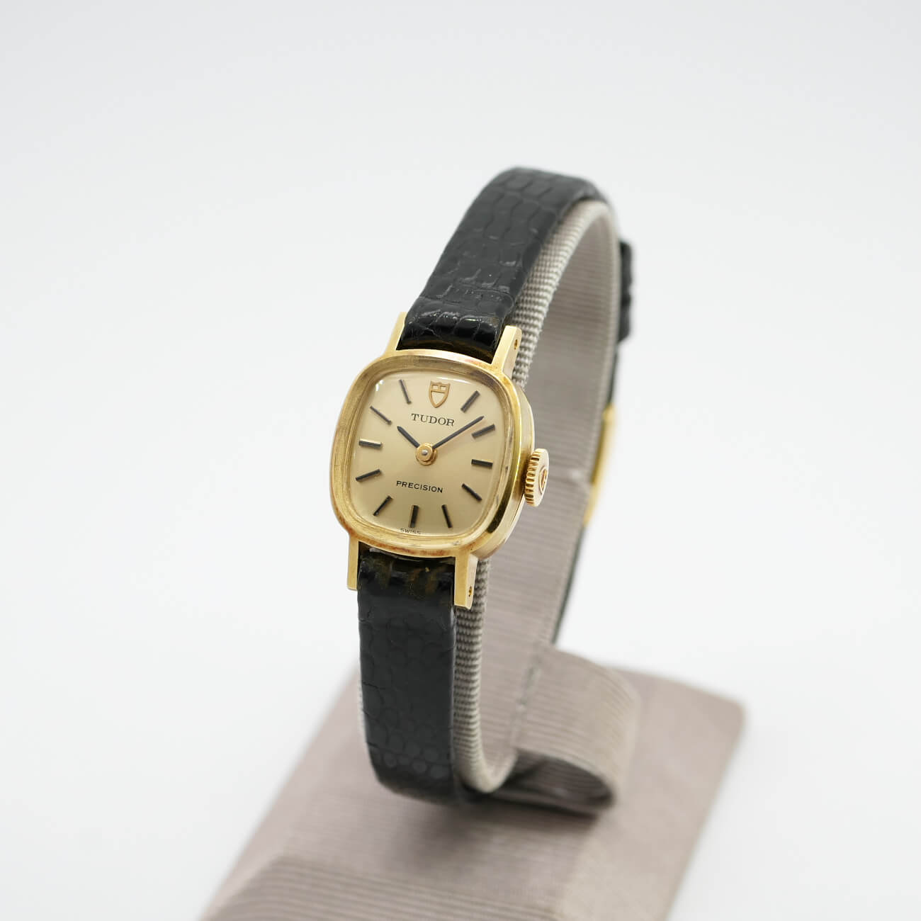 TUDOR RECTANGLE MODEL