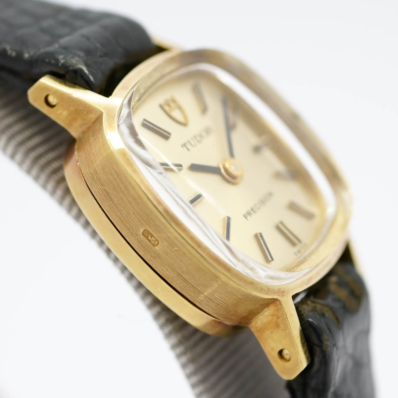 TUDOR RECTANGLE MODEL