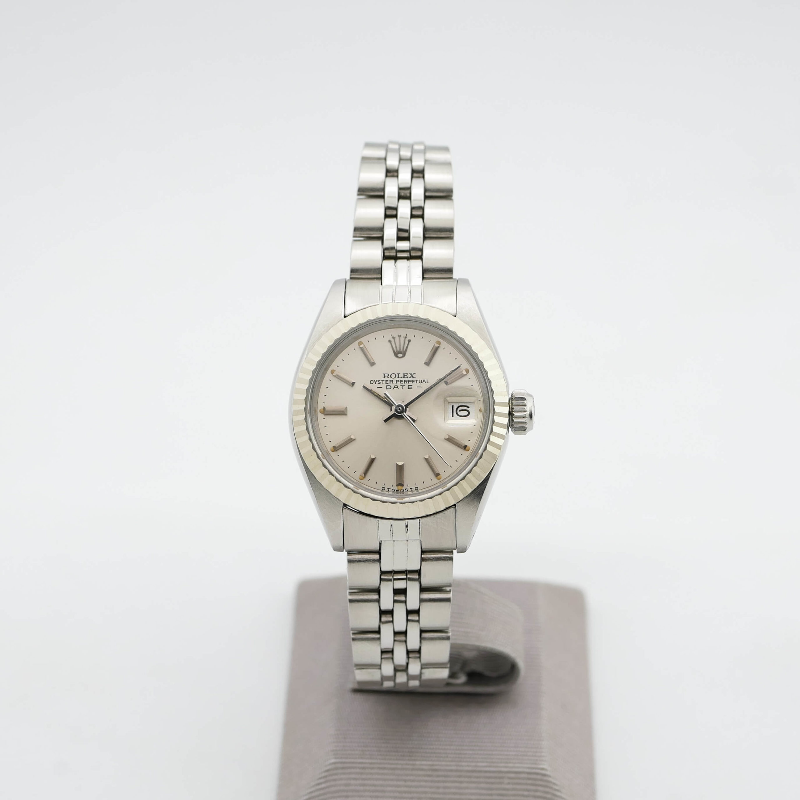 ROLEX OYSTER PERPETUAL DATE