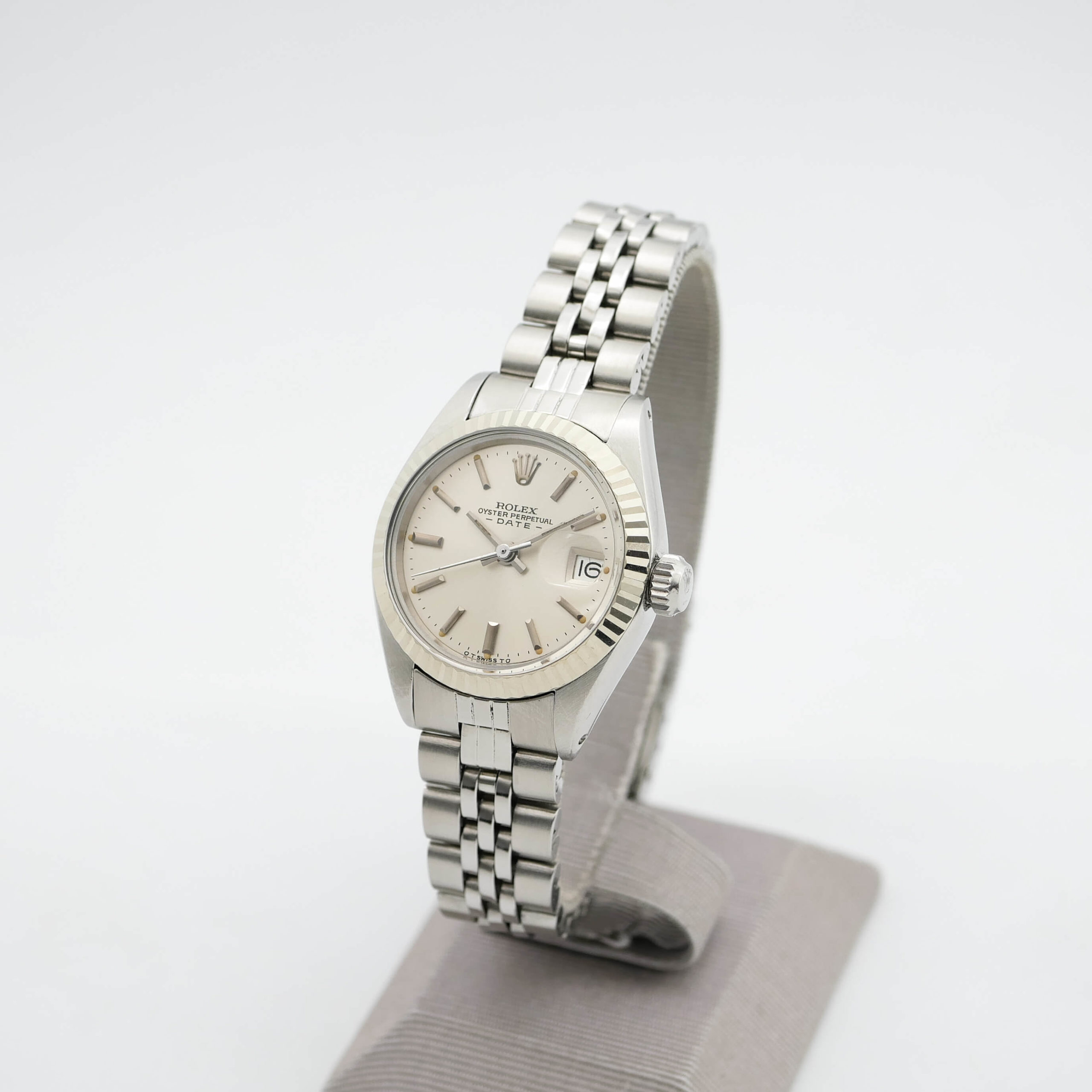 ROLEX OYSTER PERPETUAL DATE